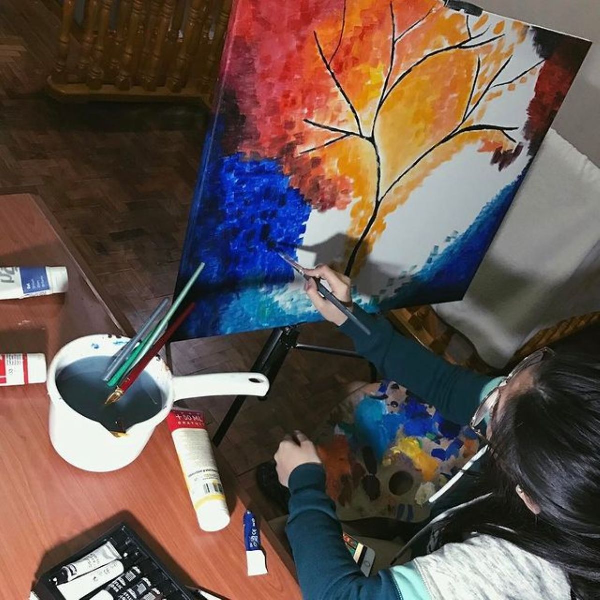 Heaven Peralejo painting a beautiful portrait.